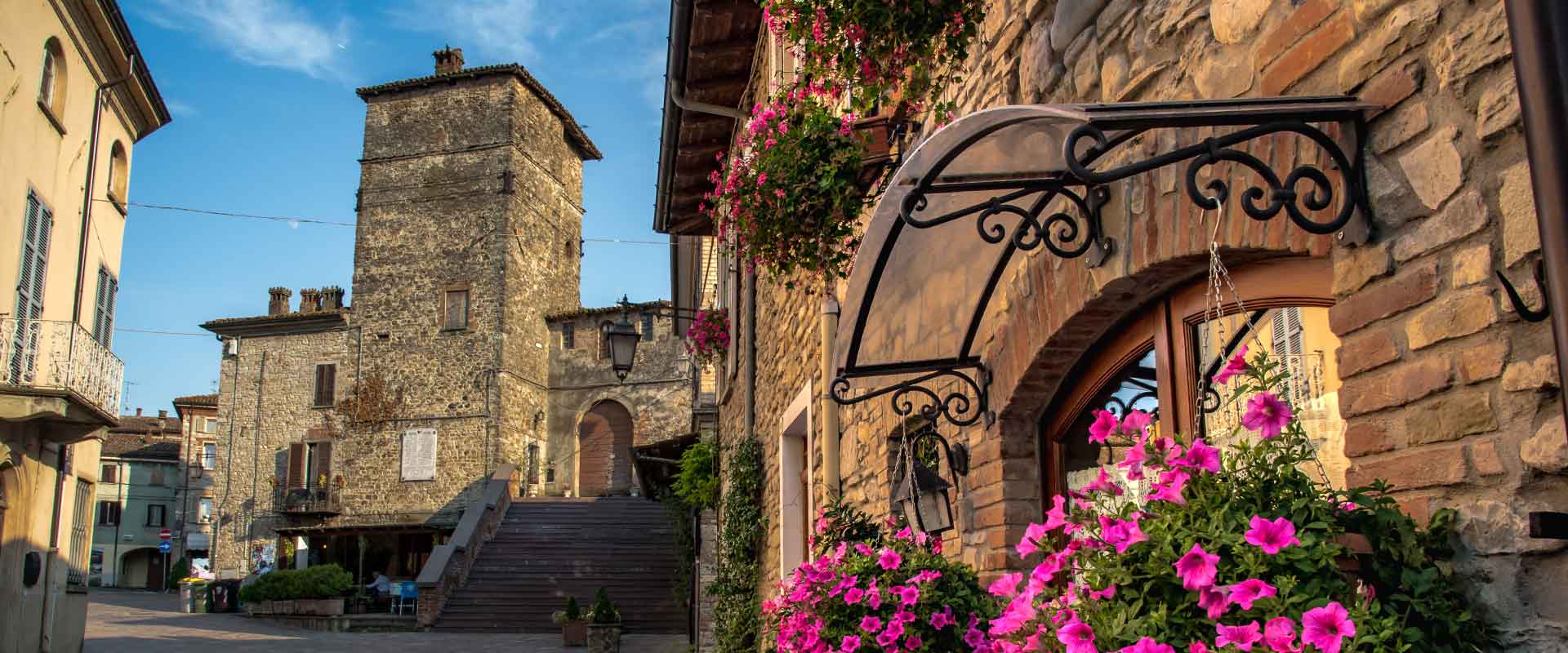 Scorcio del borgo di Nibbiano in Alta Val Tidone